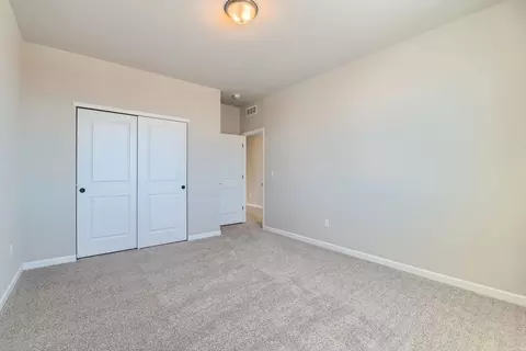Bedroom - 46409 Saddleback Dr, Bennett, CO 80102 photo 6 of 15