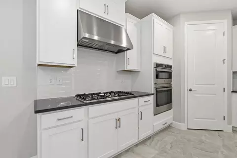 Kitchen - 86539 Oar Row S, Yulee, FL 32097 photo 2 of 15