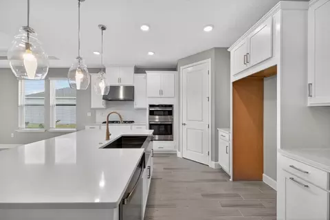 Kitchen - 86539 Oar Row S, Yulee, FL 32097 photo 3 of 15
