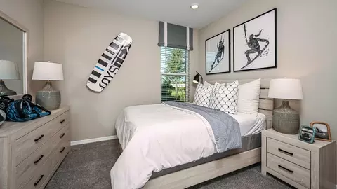 Bedroom - 7059 Fox Glen Cv, Nokomis, FL 34275 photo 9 of 10