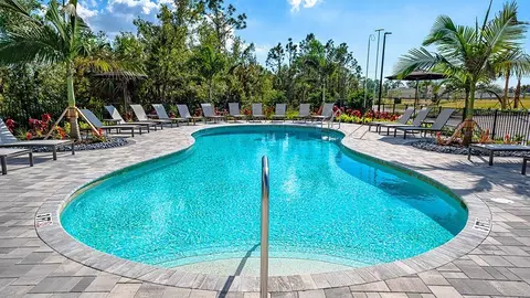 Exterior - 7059 Fox Glen Cv, Nokomis, FL 34275 photo 10 of 23
