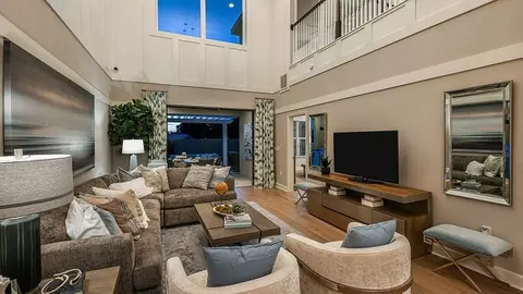 Living - 7059 Fox Glen Cv, Nokomis, FL 34275 photo 2 of 4