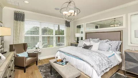 Bedroom - 7059 Fox Glen Cv, Nokomis, FL 34275 photo 1 of 10