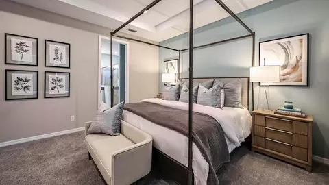 Bedroom - 7059 Fox Glen Cv, Nokomis, FL 34275 photo 10 of 10