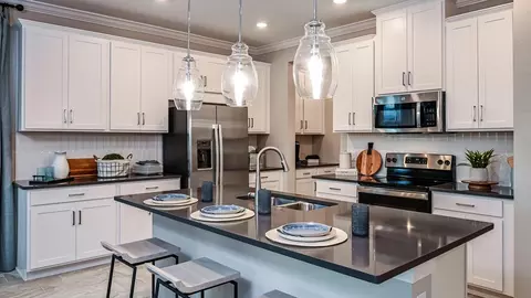 Kitchen - 7059 Fox Glen Cv, Nokomis, FL 34275 photo 4 of 4
