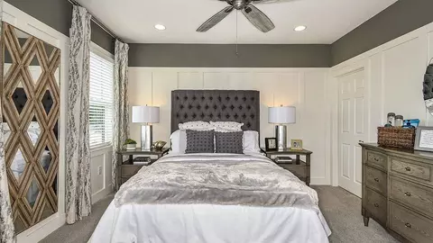 Bedroom - 7059 Fox Glen Cv, Nokomis, FL 34275 photo 4 of 10