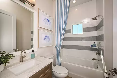 Bath - 13514 Shadow Creek Trl, Parrish, FL 34219 photo 6 of 7
