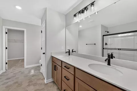 Bath - 912 Sandy Dr, Jordan, MN 55352 photo 1 of 2