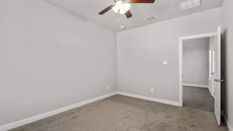Bedroom - 182 Davis Ln, Newark, TX 76071 photo 4 of 23