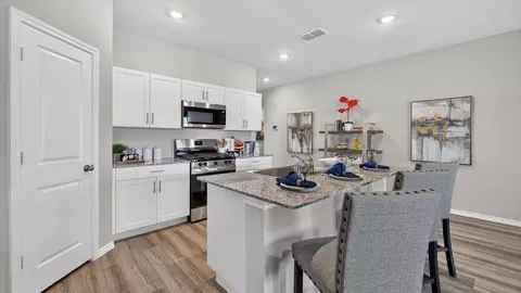 Kitchen - 182 Davis Ln, Newark, TX 76071 photo 3 of 6