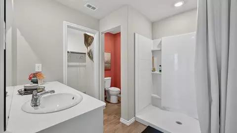 Bath - 182 Davis Ln, Newark, TX 76071 photo 8 of 10
