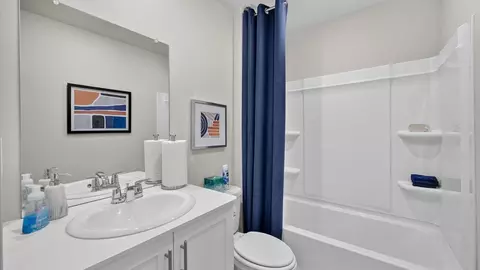 Bath - 182 Davis Ln, Newark, TX 76071 photo 7 of 10