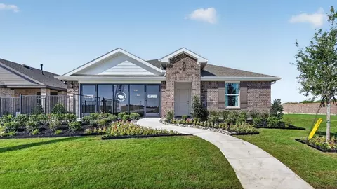 Exterior - 182 Davis Ln, Newark, TX 76071 photo 3 of 10