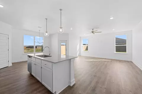1221 Peppermint Dr, Temple, TX 76501 photo 5