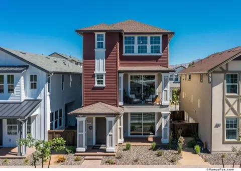 1368 Little Ln, Carson City, NV 89701