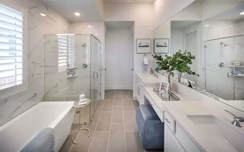 Bath - 325 Vale Run, Kyle, TX 78640 photo 1 of 6