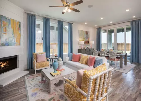 Living - 325 Vale Run, Kyle, TX 78640 photo 2 of 6