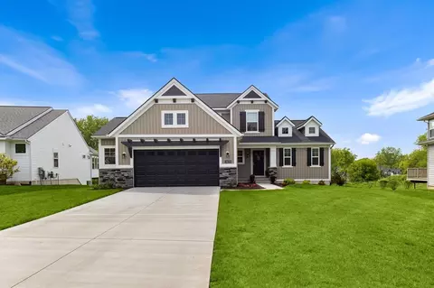 Exterior - 14054 Ambrosia Ave, Dewitt, MI 48820 photo 11 of 15