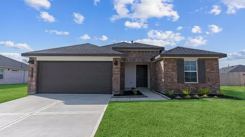 1017 Paddlefish Ln, Alvin, TX 77511
