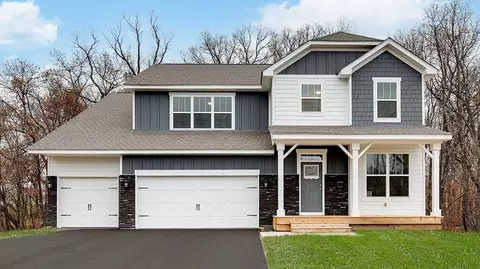 1634 Oak Creek Dr, Chaska, MN 55318