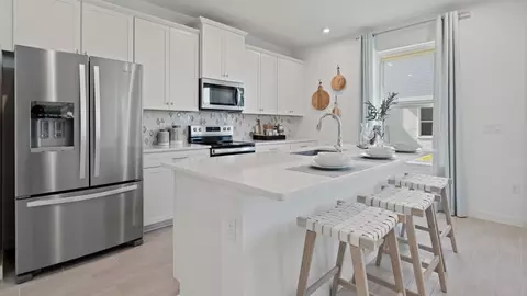 Kitchen - 1958 Education St, Saint Cloud, FL 34771 photo 4 of 6