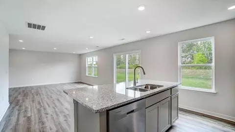Kitchen - 1253 Eagleton Blvd, London, OH 43140 photo 5 of 9