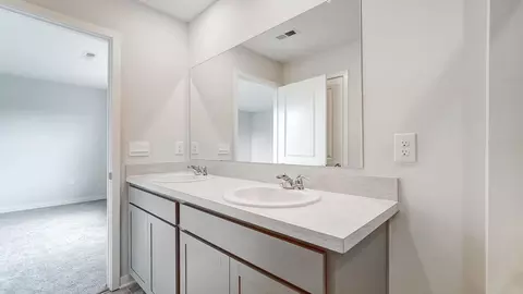 Bath - 1253 Eagleton Blvd, London, OH 43140 photo 3 of 10