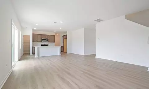 Living - 6715 Jersey Rd, Middlesex, NC 27557 photo 6 of 10