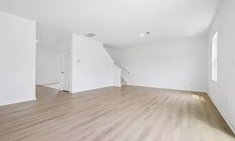 Living - 6715 Jersey Rd, Middlesex, NC 27557 photo 4 of 10