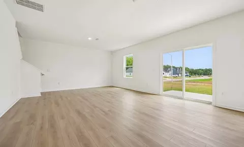 Living - 6715 Jersey Rd, Middlesex, NC 27557 photo 3 of 10