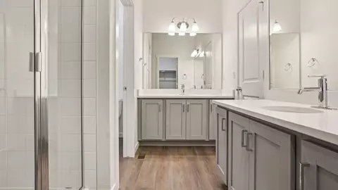 Bath - 24141 E 54th Pl, Aurora, CO 80019 photo 3 of 7