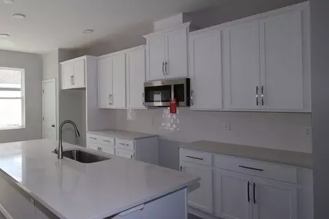 Kitchen - 1345 Hyde St, Saint Cloud, FL 34771 photo 4 of 7