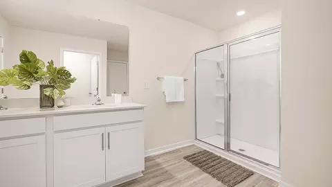 Bath - 3013 Ryelands Pl, Lancaster, SC 29720 photo 2 of 10