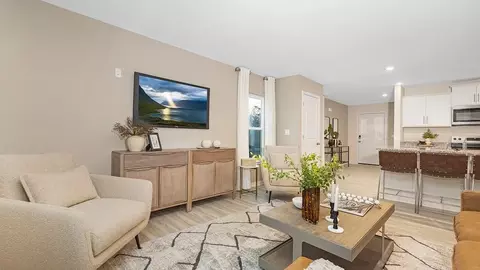 Living - 3013 Ryelands Pl, Lancaster, SC 29720 photo 2 of 6