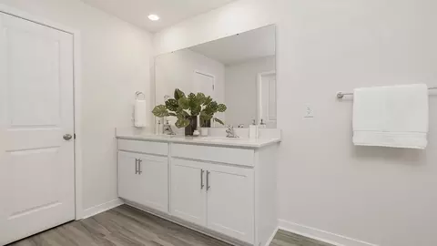 Bath - 3013 Ryelands Pl, Lancaster, SC 29720 photo 3 of 10