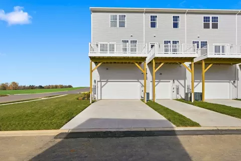 Exterior - 10 Harrison Aly, Ranson, WV 25438 photo 5 of 10