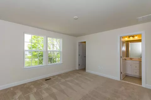 Bedroom - 10 Harrison Aly, Ranson, WV 25438 photo 1 of 3