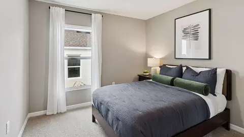 Bedroom - 5530 Savona Dr, Sebring, FL 33872 photo 5 of 9