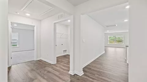 Entry Way - 3173 Emberly Dr, Roebuck, SC 29376 photo 2 of 10