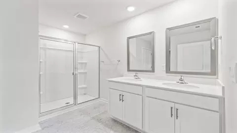 Bath - 3173 Emberly Dr, Roebuck, SC 29376 photo 2 of 8