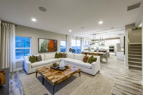 Living - 916 E Harrier St, Eagle Mountain, UT 84005 photo 2 of 9