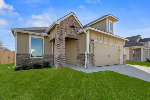117 Adaline Bnd, Mcgregor, TX 76657
