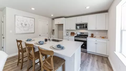 130 Christina Dr, York, PA 17404