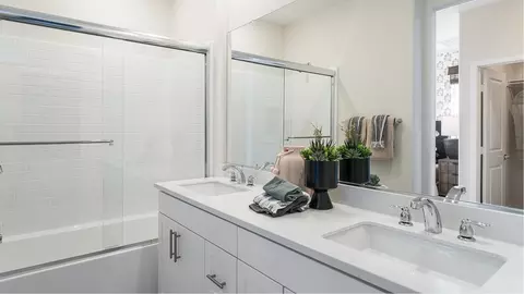 Bath - 2648 E Hyde Paseo, Ontario, CA 91762 photo 1 of 4