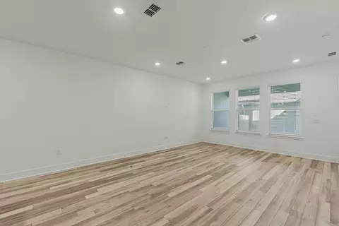 Living - 4959 Loyalty Dr, Saint Cloud, FL 34772 photo 1 of 1
