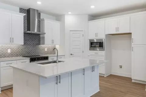 Kitchen - 4959 Loyalty Dr, Saint Cloud, FL 34772 photo 2 of 2