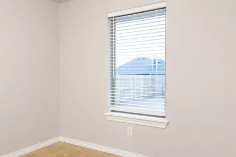 Bedroom - 17252 Billy Rd, Washington, OK 73093 photo 8 of 11