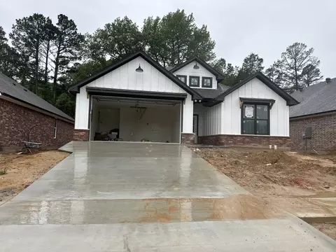 7917 Greenhill Dr, Tyler, TX 75703