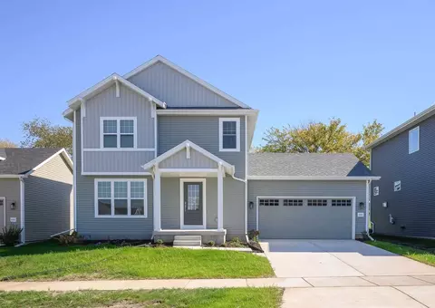 2521 Clover Point Dr, Fitchburg, WI 53711