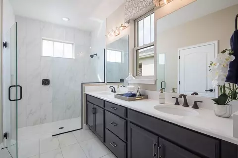 Bath - 3177 Greenview Ln, Saint Cloud, FL 34773 photo 1 of 3